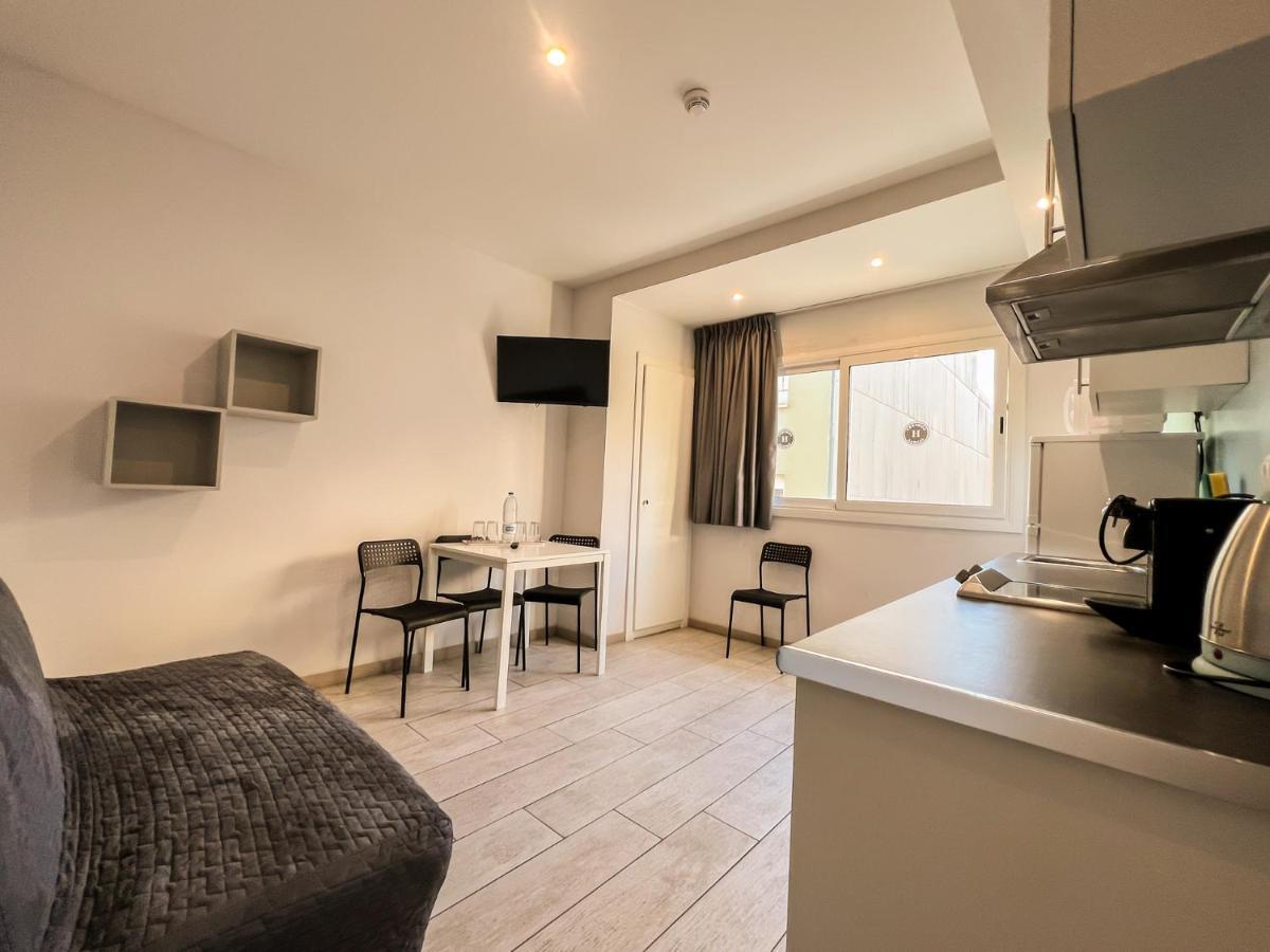 Apartamentos Comfort Calella Kültér fotó