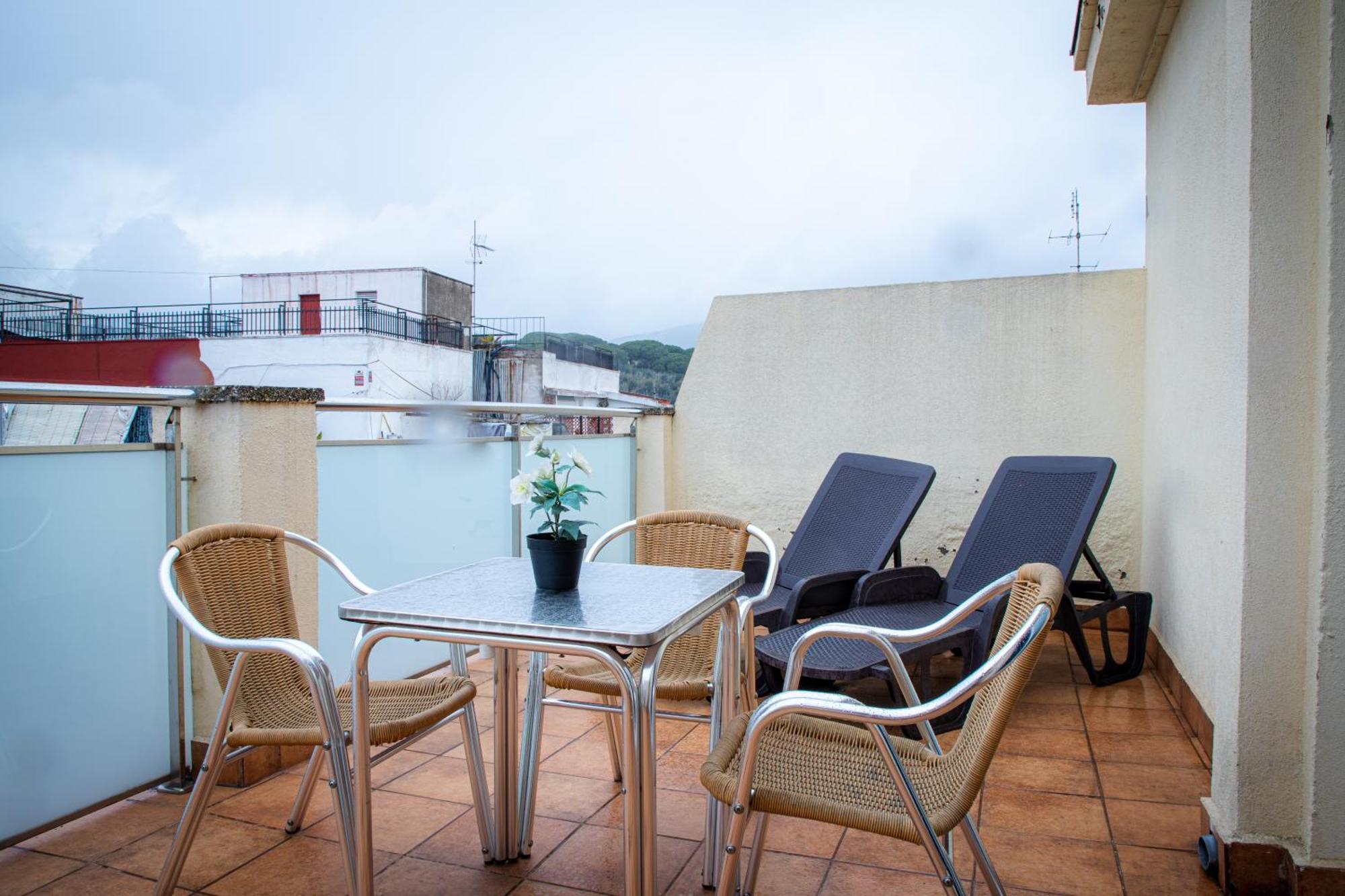 Apartamentos Comfort Calella Kültér fotó
