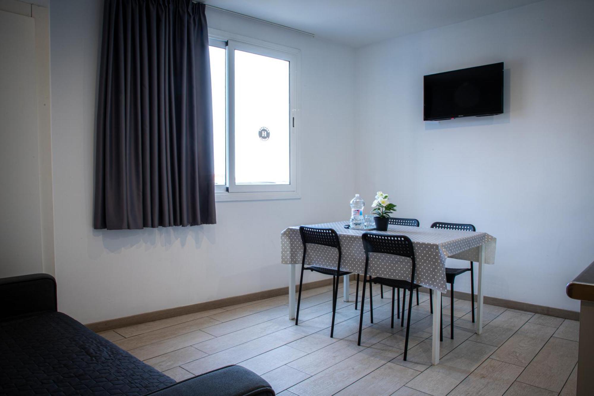Apartamentos Comfort Calella Kültér fotó